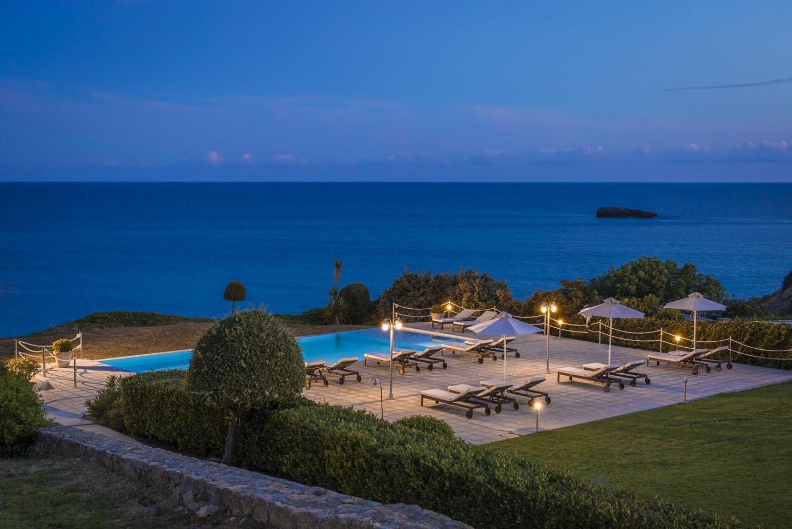 The Seasons Vila Svoronata Exterior foto